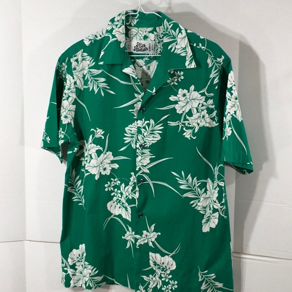 Hilo Hattie’s Hawaiian tropical shirt
